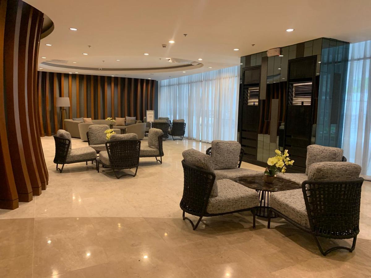 Apartment 1br Moa, Shore 2 Residences, Pasay, Naia Free Netflix Manila
